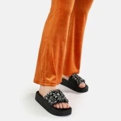 Titelseite -Outlet BUFFALO Store 2018296 P2