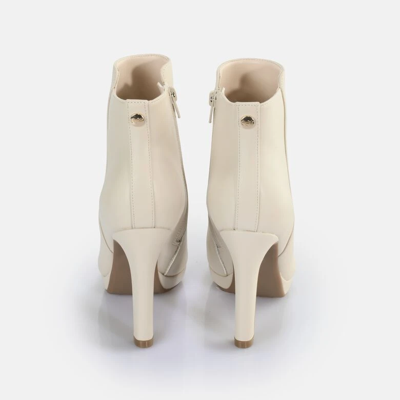 Buffalo Roxana 3 Buffalo Roxana – Bild 3