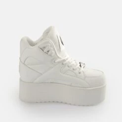 Buffalo Tower High -Outlet BUFFALO Store 2221331 P5